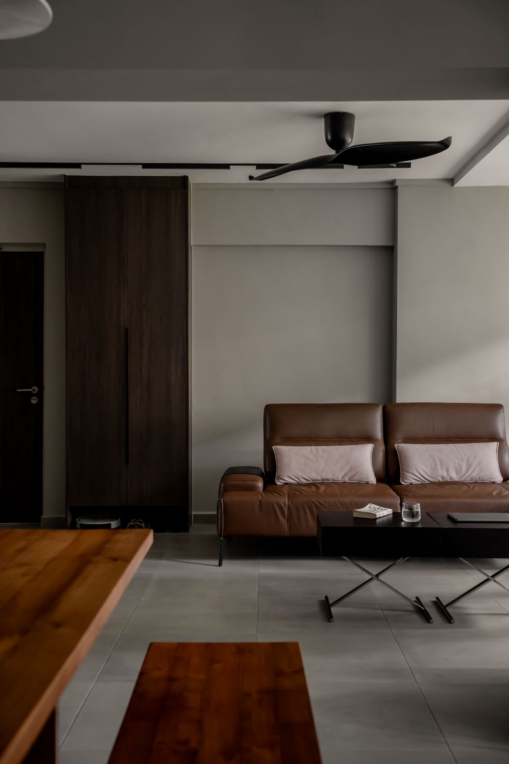 404 Serangoon Ave 1 HDB interior design, 5-room resale living room_4