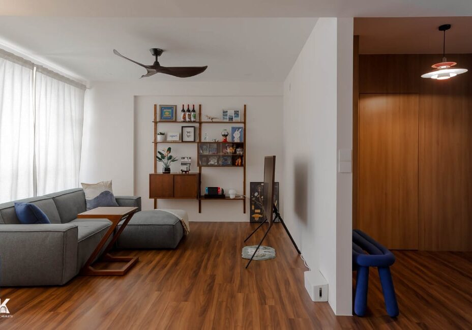 637B tampines greenvines living room1, 4 Room HDB BTO